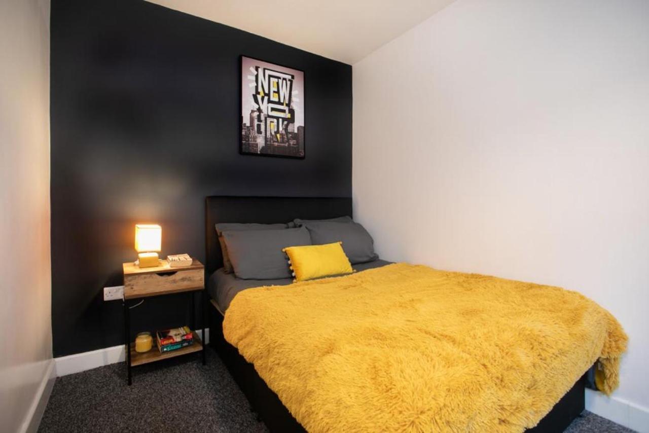 Spacious 2 Bedroom Apartments - 5 Mins From Qmc, Universities And City Centre! Nottingham Exteriér fotografie
